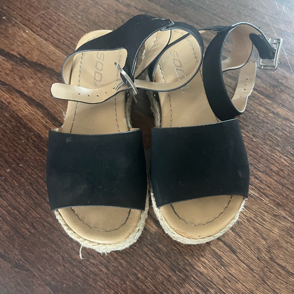 GIRLS' PLATFORM SANDALS